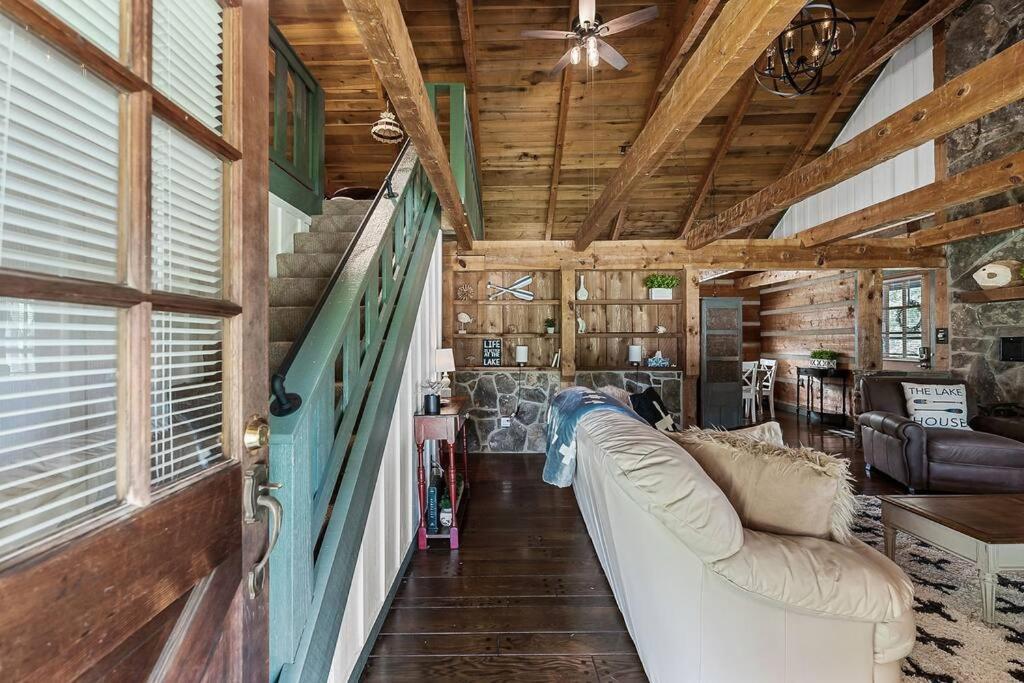 Rustic Cabin, Dock, Firepit, Kayaks & Games Winchester Exterior foto